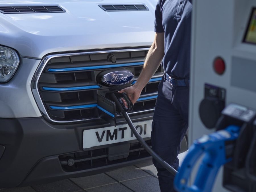 Ford etransit minibus charging Ford etransit minibus charging