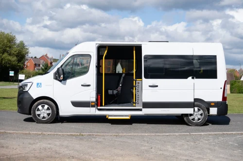 Renault Master 9 Seat Minibus With Wheelchair Access