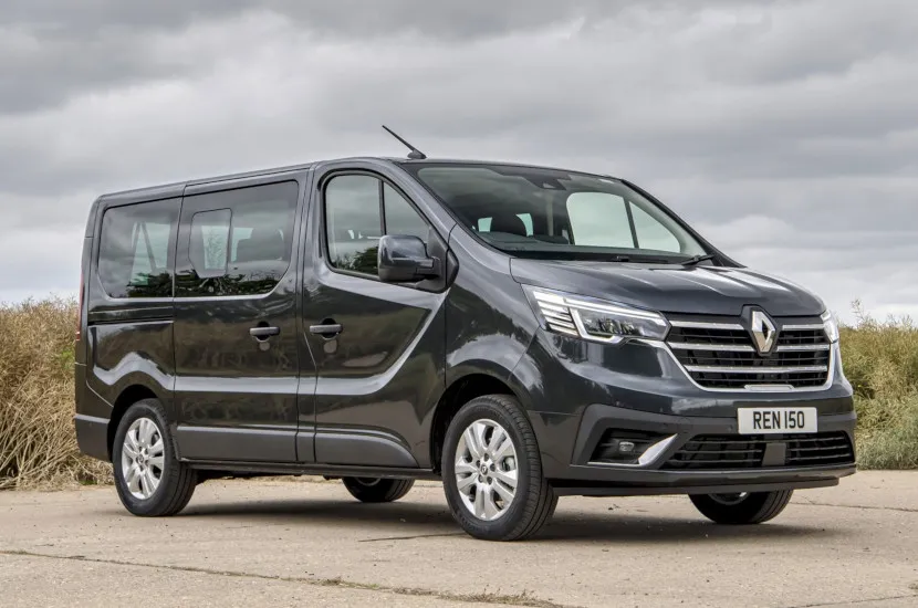 renault trafic 9-seat minibus at the beach